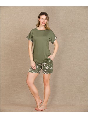 Aesco Şık Tasarım Çiçek Desenli Yeşil Şortlu Kısa Kol Viskon Pijama Takımı