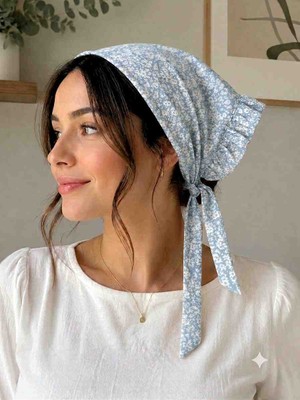 Mufin Collection Pamuklu Poplin Çiçek Desenli Fırfır Detaylı Üçgen Form Kadın Bandana – Günlük Kullanım Saç Bandanası