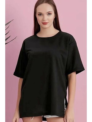 Alışveriş Sokağı Yırtmaçlı Düşük Kol Geniş Bisiklet Yaka Oversize Tişört