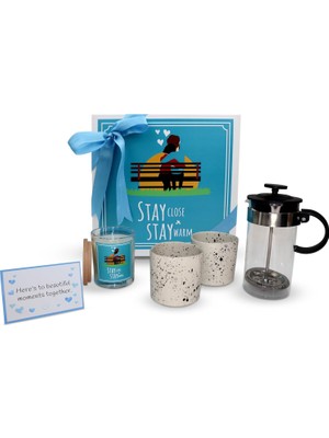 Meks Charmlab Candle – Stay Close Stay Warm Çiftlere Özel Hediye Seti, Ahşap Kapaklı Kokulu Mum, French