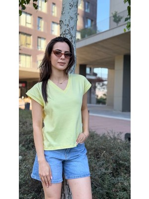 Leilaa V Yaka Midi Boy Kolsuz T-Shirt