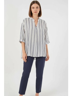 Morado Se siente Perfecto Kadın V Yaka Oversize Çizgili Viskon Lacivert Bluz