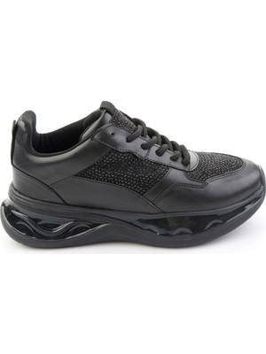 Bambi Siyah  Kadın Sneaker K01228091572