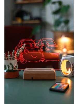 Modiwa Design Sally Carrera Şimşek Mcqueen 16 Renk Uzaktan Kumandalı 3D Ahşap Gece Lambası Hediyelik