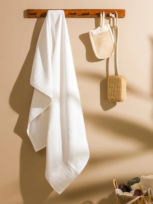 Lc Waikiki Yeni Sezon Çizgi Nakışlı Banyo Havlusu 70X130 cm