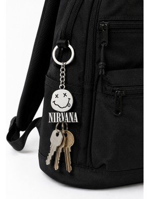 Herşey Nota Nirvana Smiley Logolu Metal Anahtarlık Vintage Rock Müzik Temalı Anahtar Aksesuarı