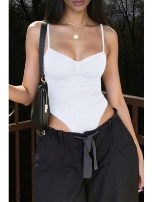 Balina Beyaz Ruched Göğüs Detaylı Y2K Çıtçıtlı Body
