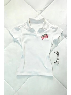 Balina Beyaz Strawberry Dantel Yaka Detaylı Y2K Kısa Kollu Crop
