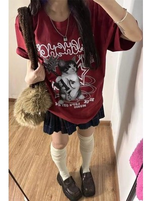 Balina Bordo Playing Guitar Cat Unisex T-Shirt