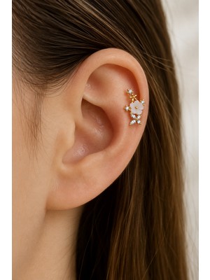 Sacce Scarves & Accessories Beyaz Manolya Çiçekli Taşlı Helix Piercing Gold Renk Kıkırdak ve Lob Küpesi 6 mm Bar Tek Adet
