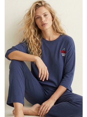 Siyah İnci Lacivert Soft Touch Ince Örme Nakışlı Pijama Takım