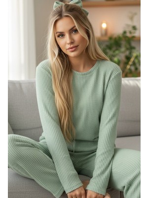 Siyah İnci Yeşil Bisiklet Yaka Yumuşak Kışlık Waffle Örme Pijama Takım