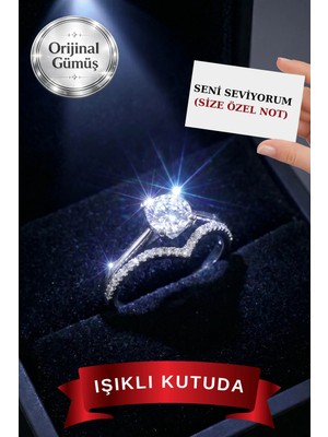 Carat Stone Işıklı Kutuda 925 Ayar Gümüş Tektaş Yüzük ve Sonsuzluk Yüzük Set