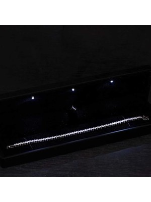 Aesco Gümüş Işıklı Kutulu 4 mm Beyaz Taşlı Su Yolu Kadın Bileklik