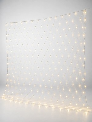 3x3 Metre Ağ LED Ile Bahçenize Sıcak ve Şık Aydınlatma Nemere
