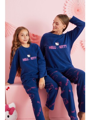 Siyah İnci Lisanslı Polar Çok Renkli Nakışlı Bisklet Yaka Pijama Takım HK313