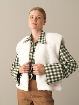 Xint Kadın Ekru Oversize Dik Yaka Kuzu Yelek