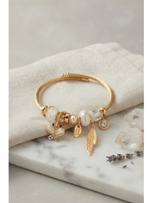 Lux Store Beyaz Model Charmlı Bileklik
