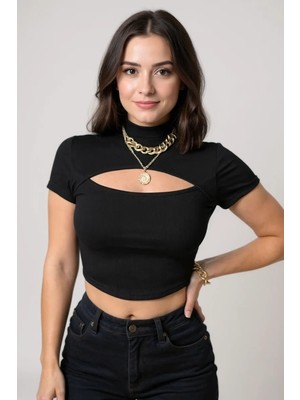 Lux Store Kadın Siyah Göğüs Dekolteli Yarım Kollu Cut Out Crop Top Bluz – Şık, Rahat Kolay Kombinlenebilir