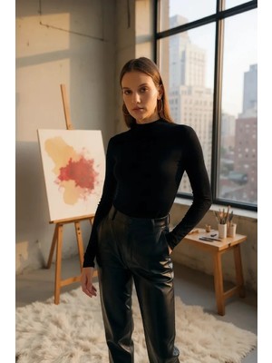 Lux Store Kadın Siyah Parmak Detaylı Esnek Uzun Kollu Body