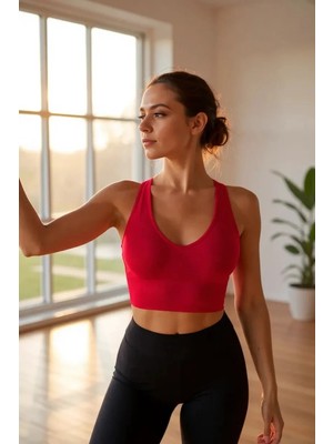 Lux Store Kadın Kırmızı Derin Göğüs Dekolteli Şık Crop Top Bluz – Şık, Rahat Kolay Kombinlenebilir