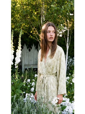 Minteks Alvora Bloom Uzun Bol Kimono Yaka Sabahlık