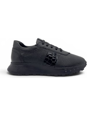 Vieris Siyah Hakiki Deri Kroko Detaylı Zımbalı Kadın Sneaker (255011)