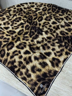 Vissona Twill Ipek Leopar Desenli Eşarp Hardal