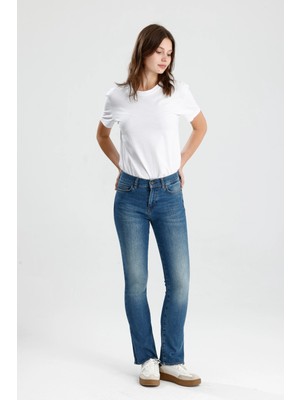 #kadınjean Orta Koyulukta Indigo Denim Boot Cut Kesim MONICA24 Rahat Kadın Jean Pantolon