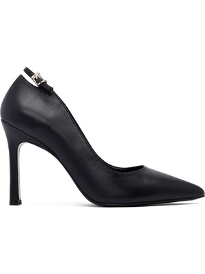 Derimod Kadın Siyah Ince Topuklu Deri Stiletto AF210002DV