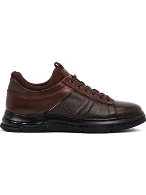 Derimod Erkek Kahverengi Bağcıklı Kalın Tabanlı Deri Casual Sneaker WM720011DV