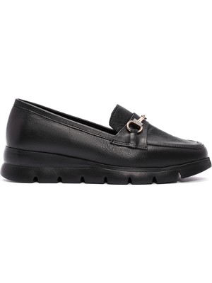 Derimod Kadın Siyah Toka Detaylı Deri Comfort Loafer AF170003DV