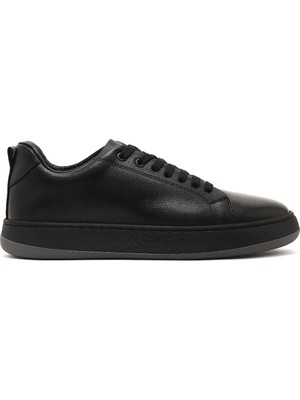 Derimod Erkek Siyah Bağcıklı Kalın Tabanlı Deri Sneaker WM790007DV