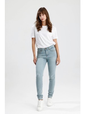 Özel Tasarım Açık Renk Indigo Denim Rahat Doğal Yumuşak MIRA12 Skinny Fit Kadın Jean Pantolon