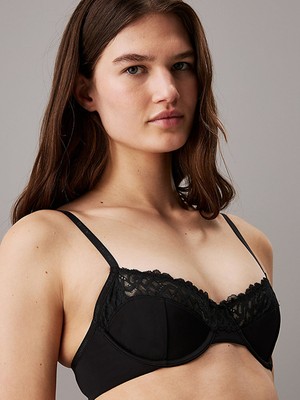 Calvin Klein Kadın Marka Logolu Şık Tasarımlı Günlük Kullanıma Uygun Siyah Sütyen