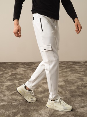 Xint Erkek Kırık Beyaz Pamuk Dokulu Regular Fit Sweat Pantolon