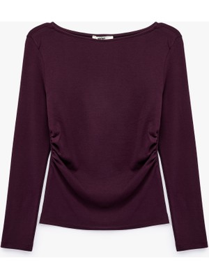 Koton Slim Fit Uzun Kollu Büzgü Detaylı Yuvarlak Kayık Yaka Tişört
