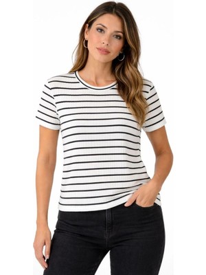 İlk El Grup Kadın Çizgili Yazlık Triko T-Shirt Bisiklet Yaka Rahat Kalıp Tişört - Beyaz