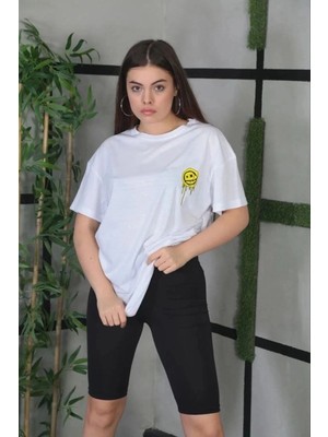 İlk El Grup Kadın Bisiklet Yaka Baskılı Kısa Kol Oversize T-Shirt - Beyaz