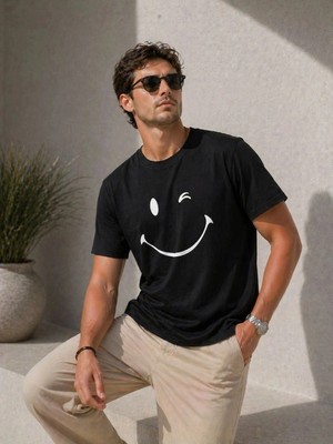 İlk El Grup Erkek Minimal Gülümseyen Yüz Baskılı Tişört Kısa Kol Yazlık T-Shirt - Siyah