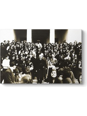 Atatürk Izmir Kız Lisesi'nden Ayrılırken Tablo 90 x 60