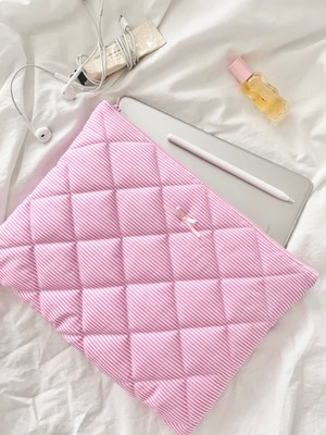 Luli Shop Pembe Çizgili Kapitone 12-13 Inç Uyumlu Tablet Çantası - iPad Notebook Koruyucu Kılıf