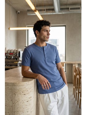 Livio Ferri Liiri %100 Pamuk Premium Fitilli Henley Yaka Yarım Düğmeli Regular Fit Basic Yazlık Erkek Tişört