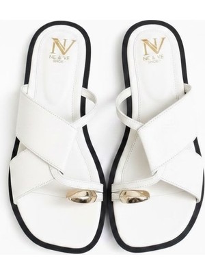 Ne&Ve Shoes Beyaz Deri Aksesuar Detaylı Parmak Arası Kadın Terlik