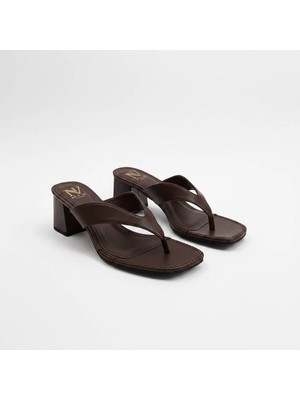 Ne&Ve Shoes Kahve Deri Parmak Arası Kadın Kalın Topuklu Terlik