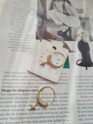 Xuping Jewelry Stella Ay Yıldız Taşlı Gold Küpe