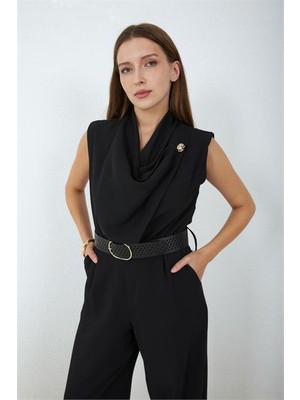 Neşeli Butik Kadın Siyah Degaje Yaka Kemerli Kolsuz Geniş Paça Tulum NBMY4030