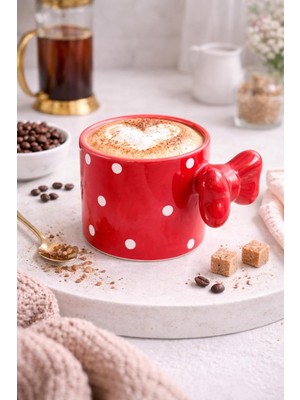 Zemira Arvale Fiyonklu Kırmızı Puantiyeli Seramik Kahve Kupası - 3D Kulplu Tasarım Mug Bardak