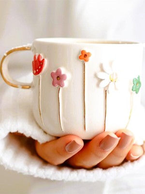 Zemira El Yapımı Bahar Çiçekleri Kabartmalı Kupa 24 Ayar Altın Dekorlu 300 ml Mug Spring Flower