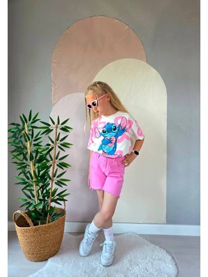Superbaby Kız Çocuk %100 Koton Stitch Desenli Kompakt Tişört ve Renkli Gabardin Şort Takımı